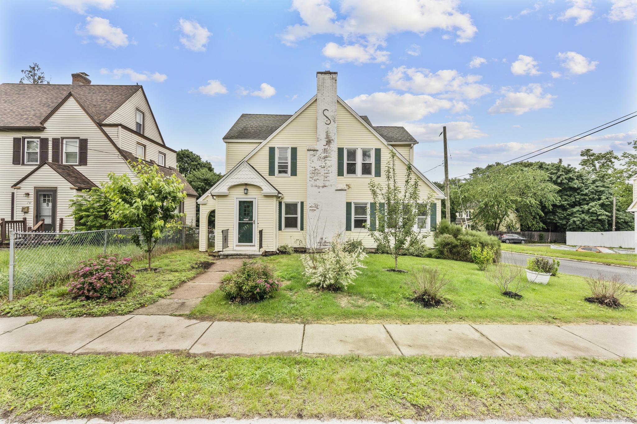 Property for Sale at W Center Street, Manchester, Connecticut - Bedrooms: 4 
Bathrooms: 2 
Rooms: 8  - $369,900