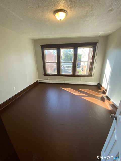 Tiny photo for 850 Park Street #3E, Hartford, CT 06106 (MLS # 24151934)