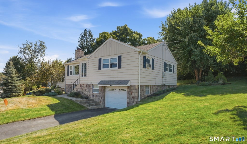 Photo of 709 Bunker Hill Avenue, Waterbury, CT 06708 (MLS # 24206555)