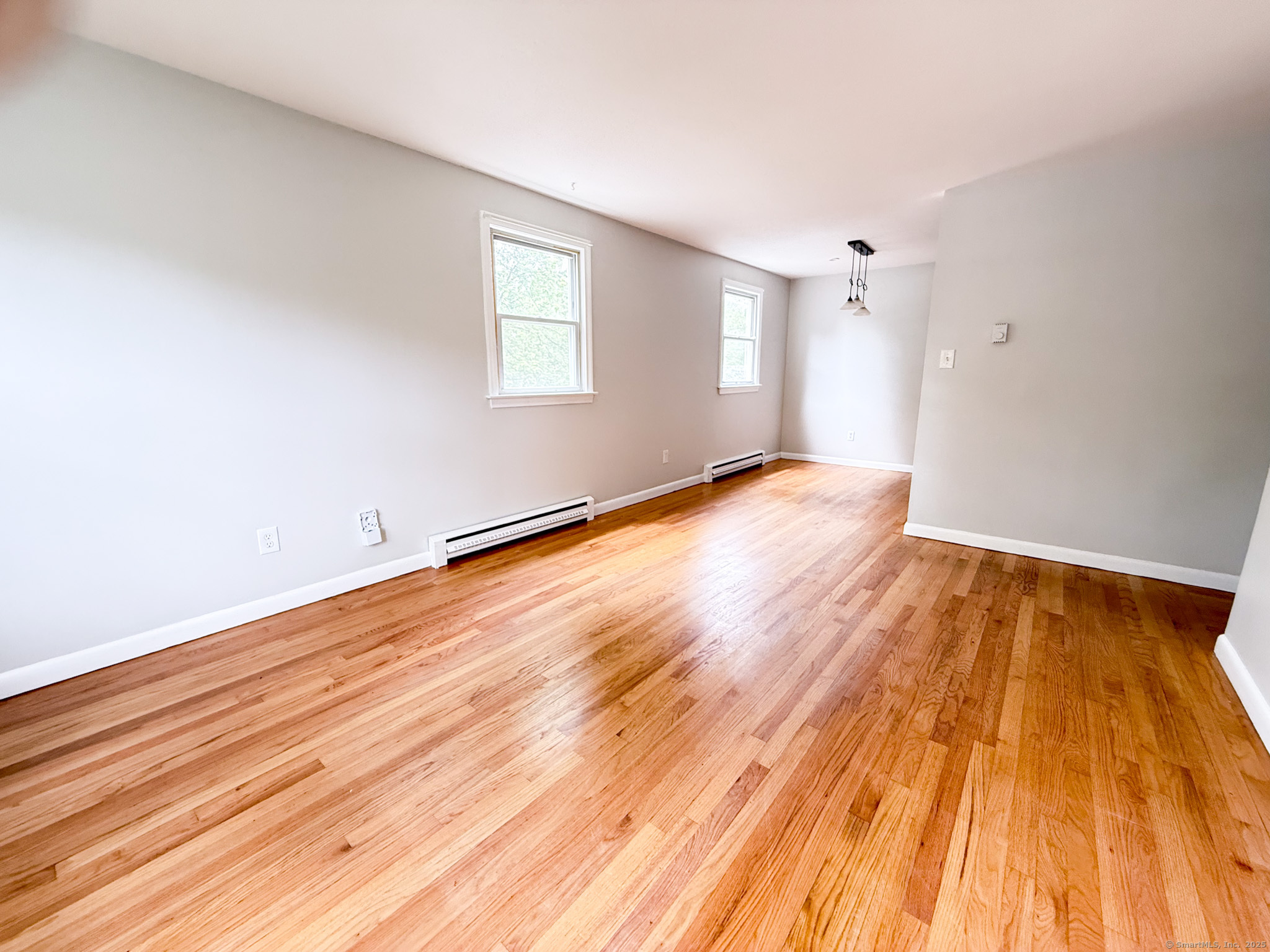 Bristol, Connecticut 06010, United States, 3 Bedrooms Bedrooms, ,1 BathroomBathrooms,Residential,Active,156465