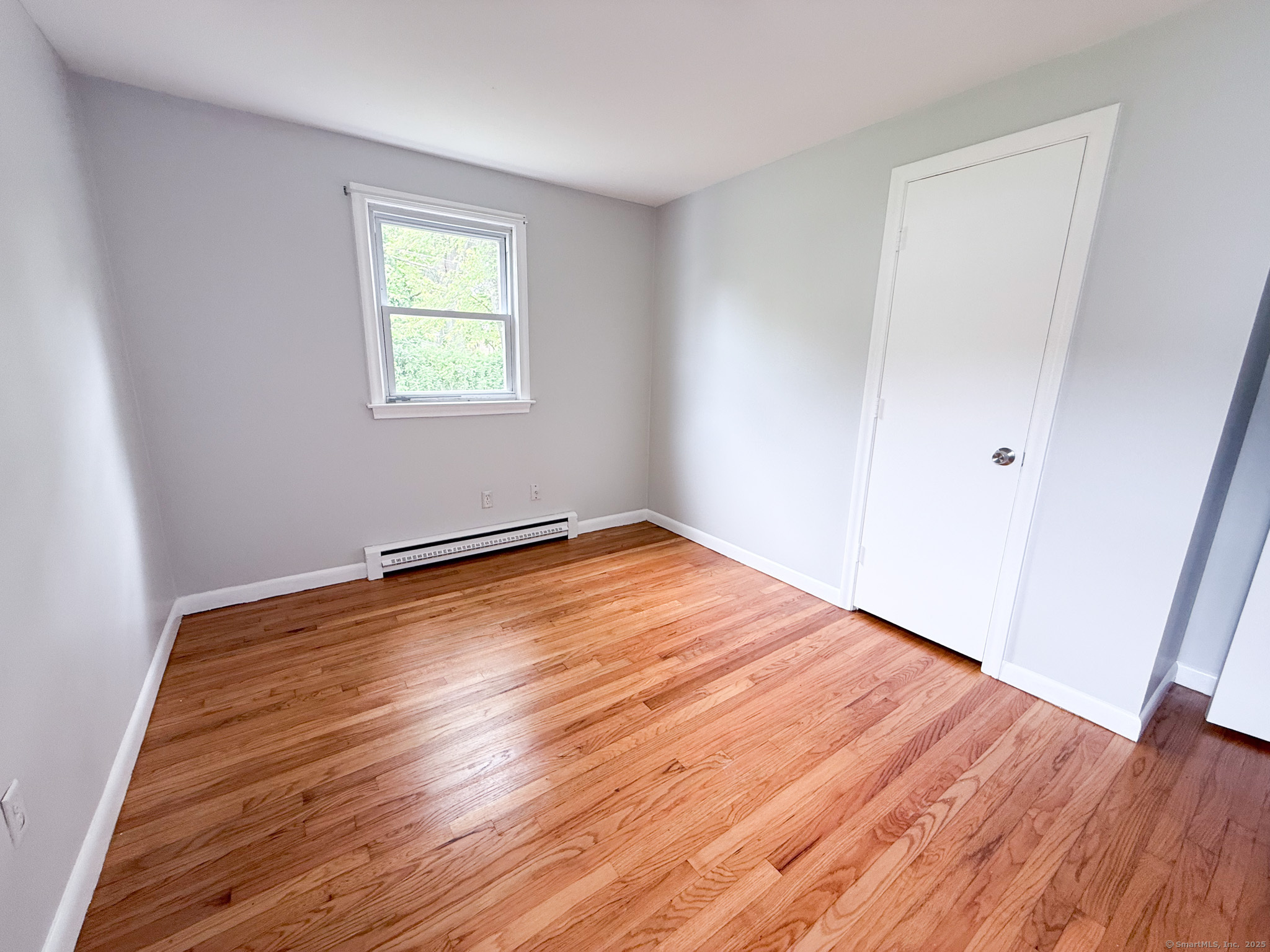 Bristol, Connecticut 06010, United States, 3 Bedrooms Bedrooms, ,1 BathroomBathrooms,Residential,Active,156465