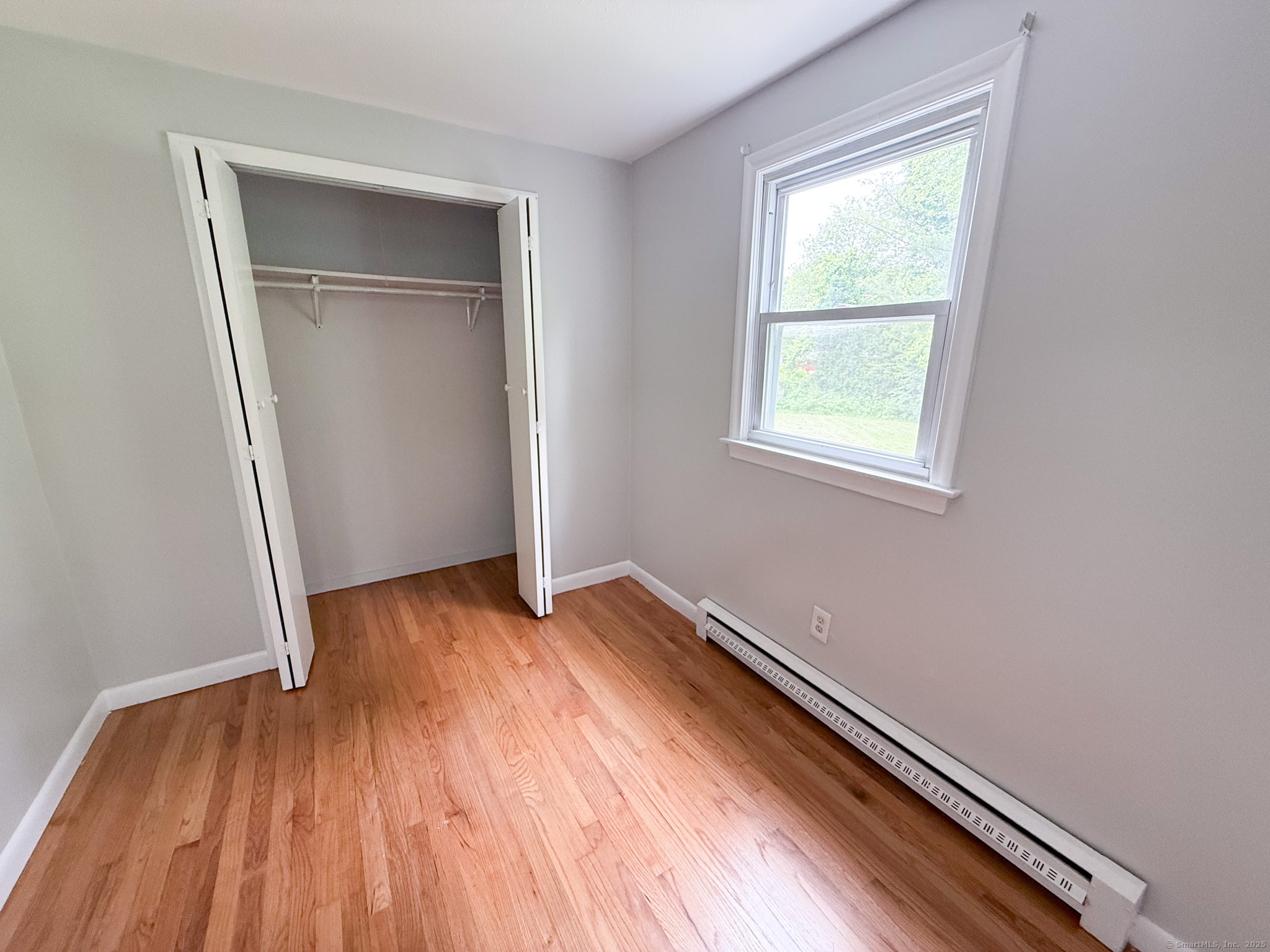 Bristol, Connecticut 06010, United States, 3 Bedrooms Bedrooms, ,1 BathroomBathrooms,Residential,Active,156465