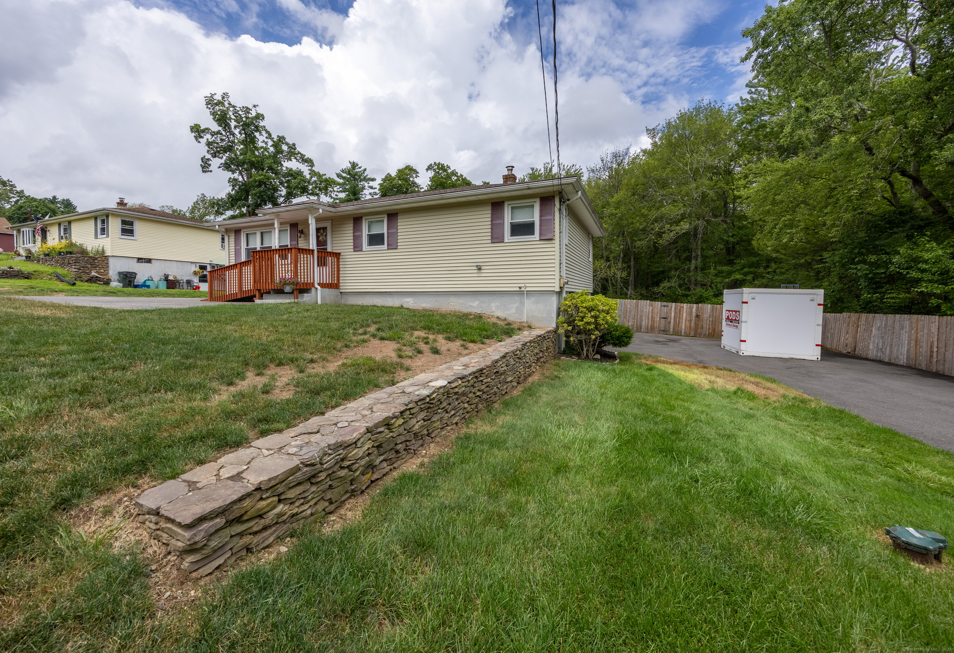 45 Summit Road