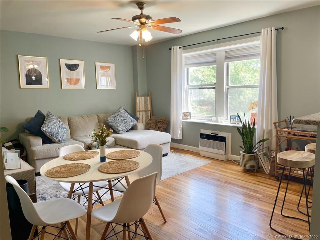 124 Woodside Green Street 3B