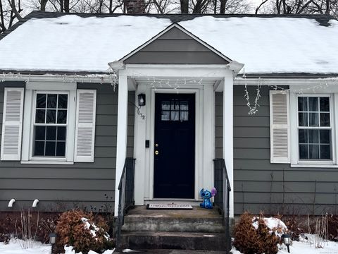 172 Laurel Street East Haven CT 06512