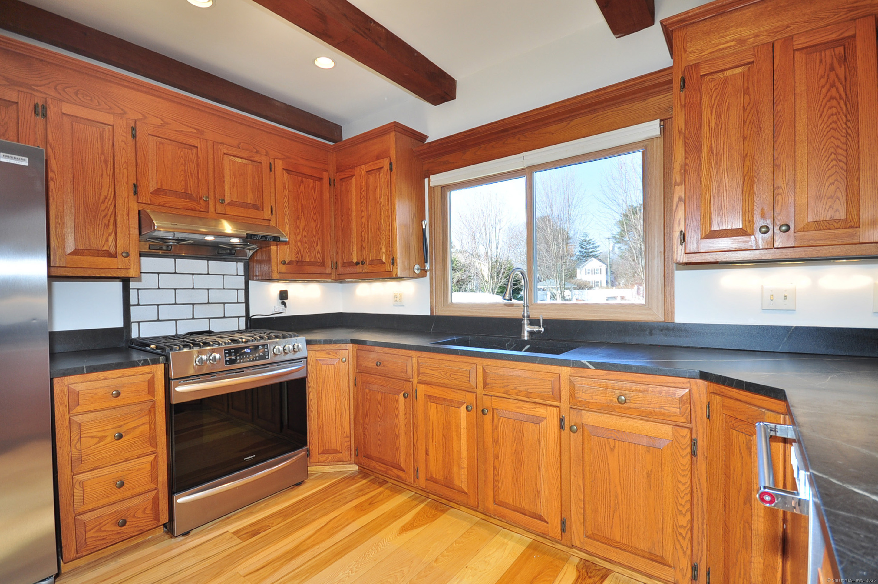 100 Spring Street, Windsor, Connecticut image 10