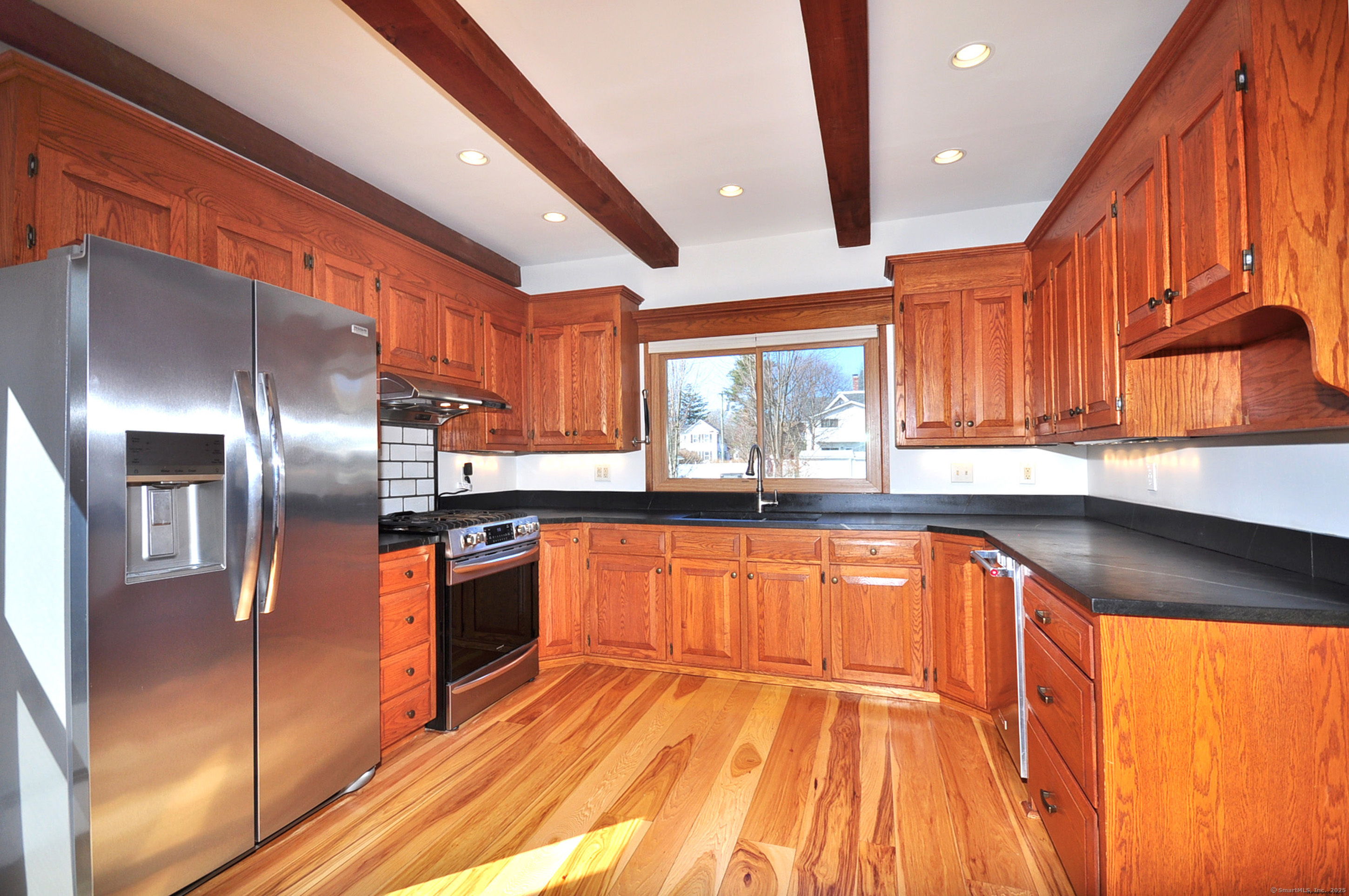 100 Spring Street, Windsor, Connecticut image 9