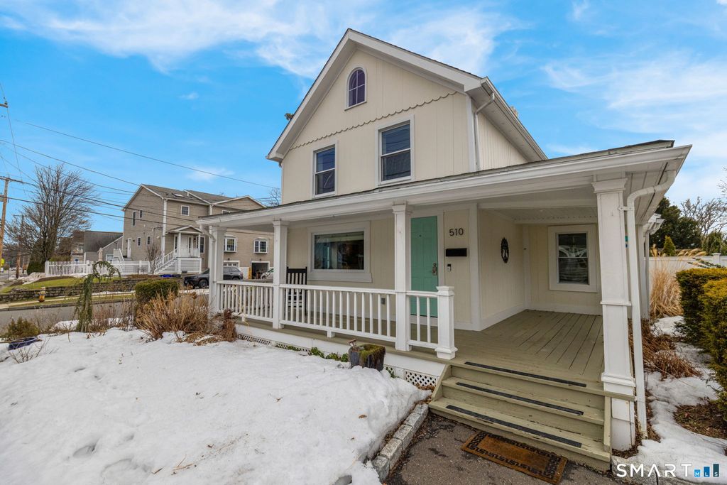 Photo of 510 Reef Road, Fairfield, CT 06824 (MLS # 24153317)