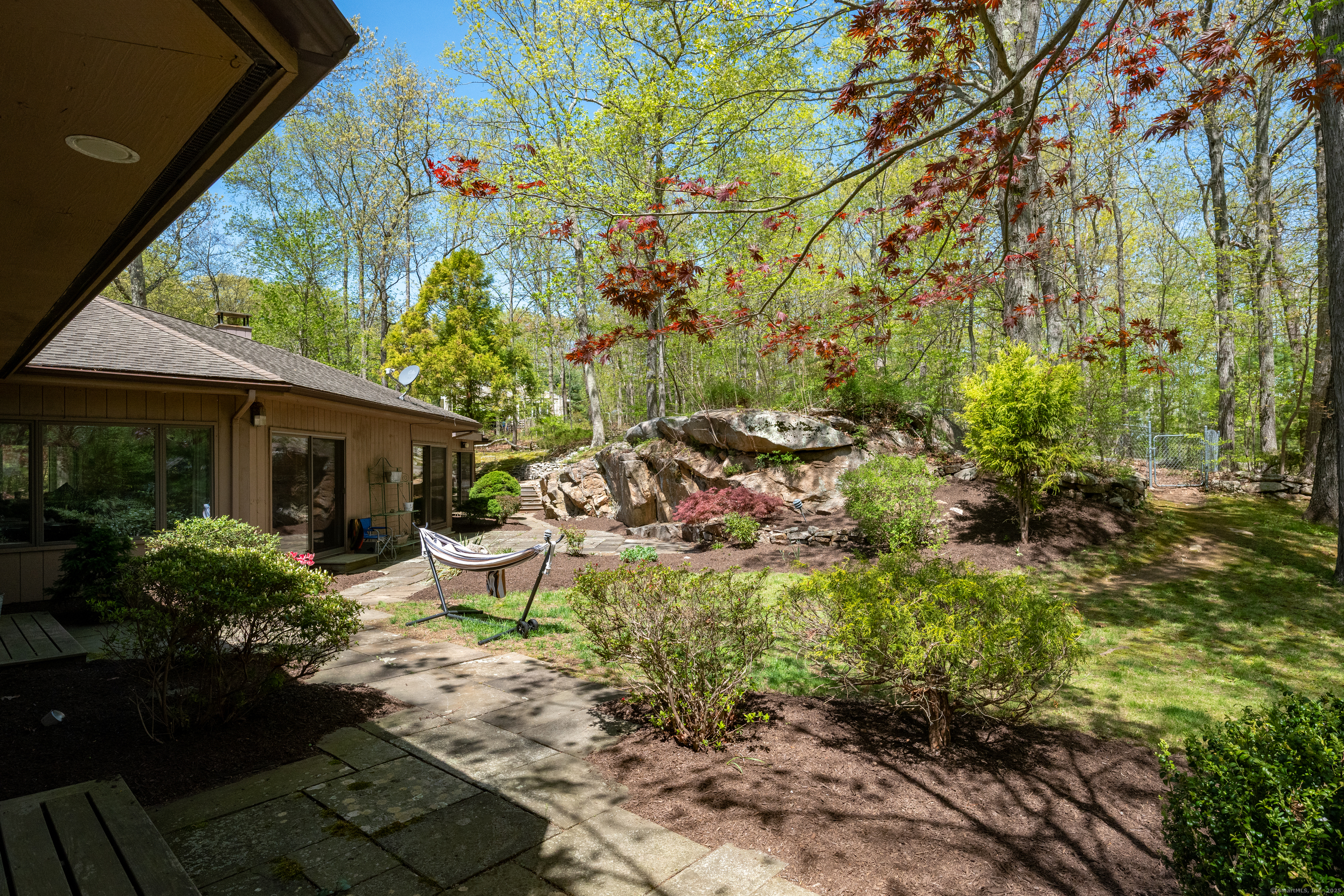 291 Peddlers Road, Guilford, Connecticut image 11