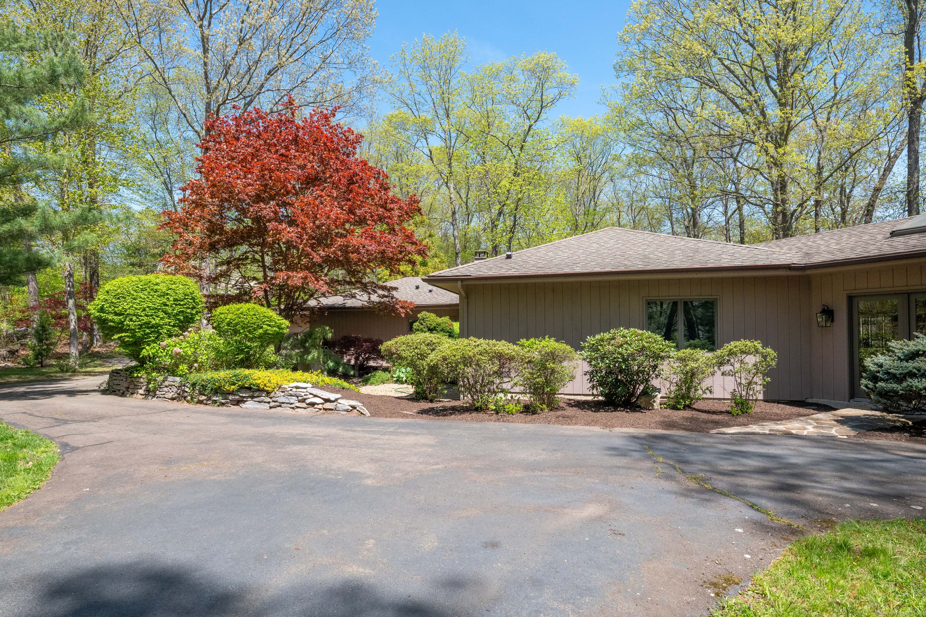 291 Peddlers Road, Guilford, Connecticut image 5