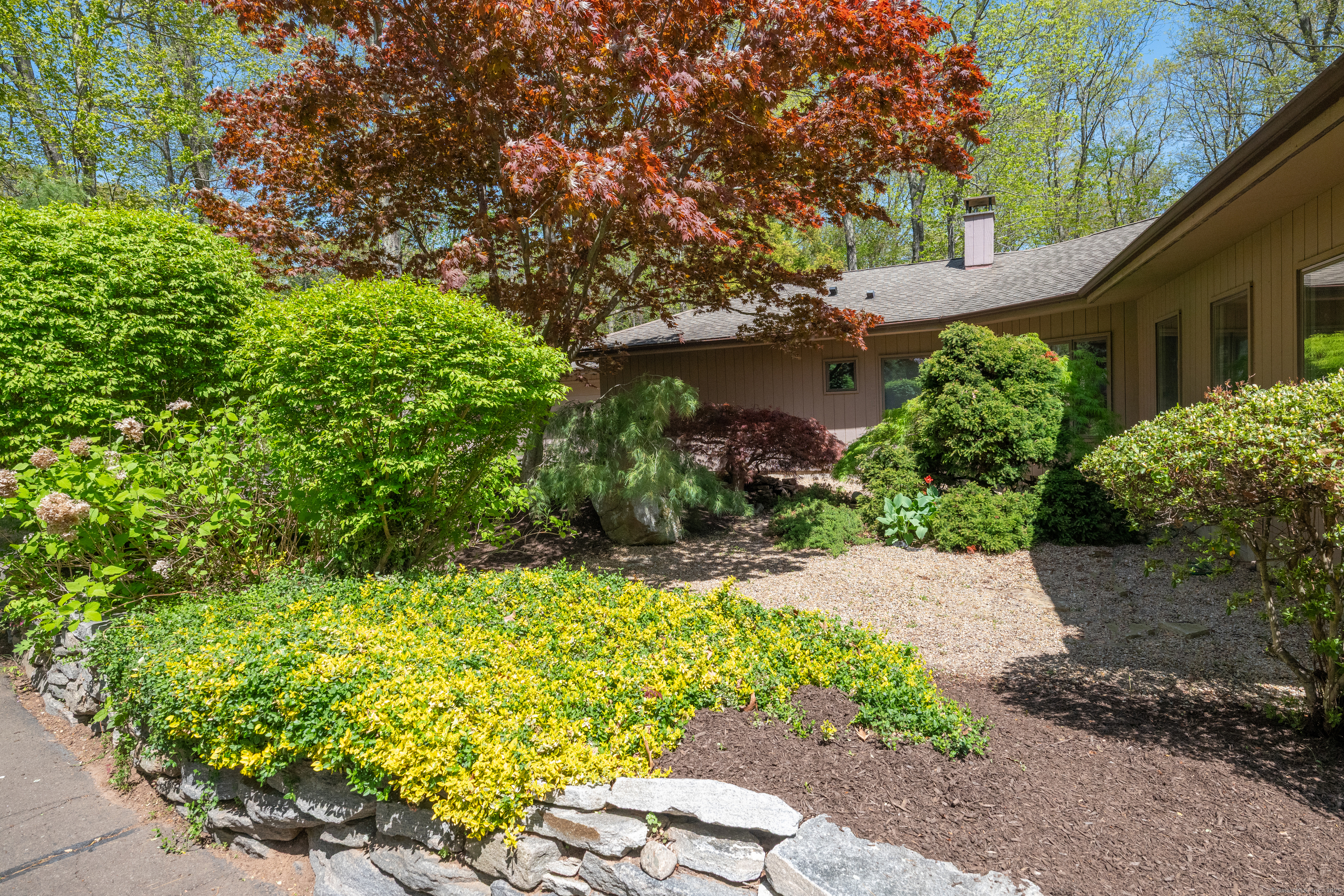 291 Peddlers Road, Guilford, Connecticut image 3