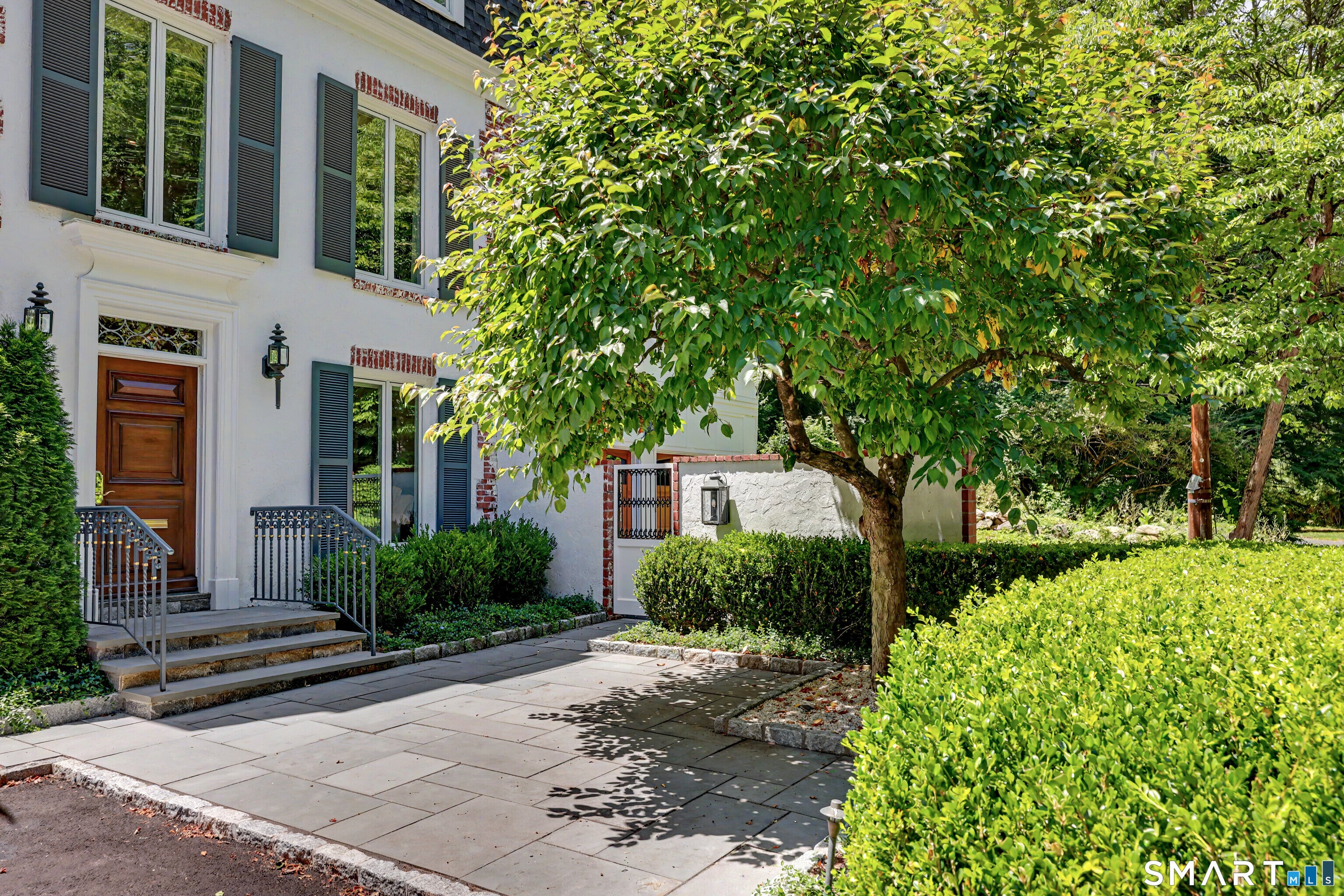 145 Oenoke Lane