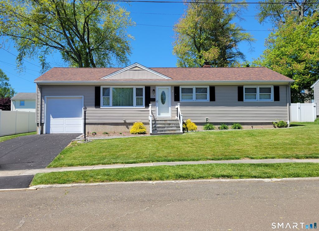 Photo of 30 Springdale Avenue, Stratford, CT 06614 (MLS # 24175182)