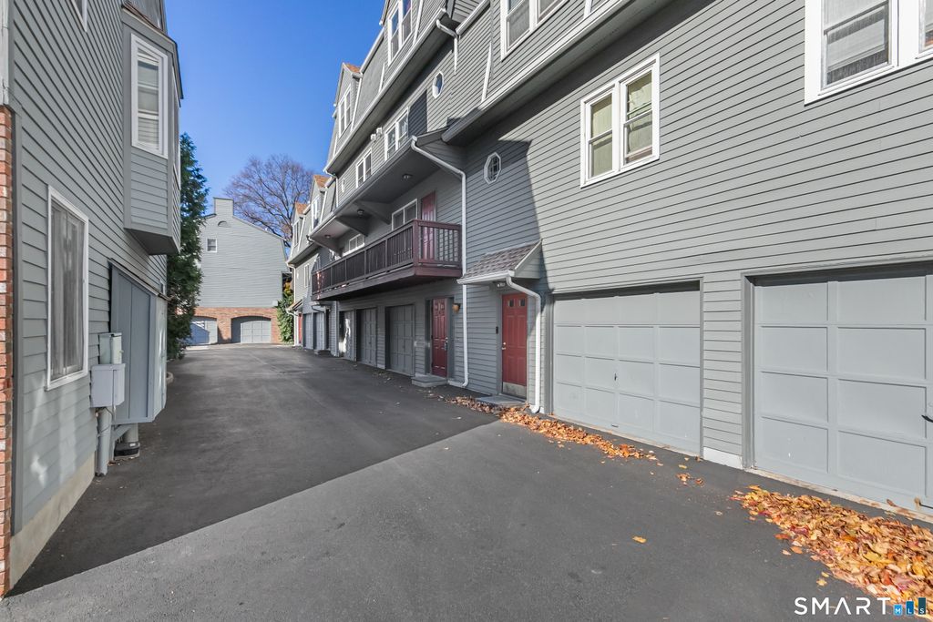 Photo of 44 Pleasant Street #9, Stamford, CT 06810 (MLS # 24160471)