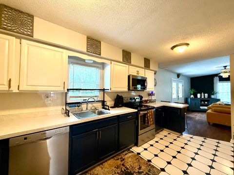 Tiny photo for 33D Laurel Point Drive, Montville, CT 06370 (MLS # 24131454)