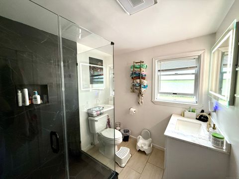 Tiny photo for 33D Laurel Point Drive, Montville, CT 06370 (MLS # 24131454)