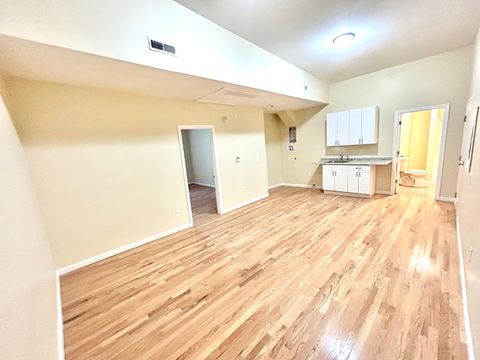 Photo of 135 W Main Street #4D, Waterbury, CT 06702 (MLS # 24136716)