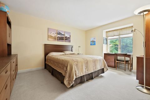 Tiny photo for 78 Londonderry Drive, Greenwich, CT 06830 (MLS # 24129124)