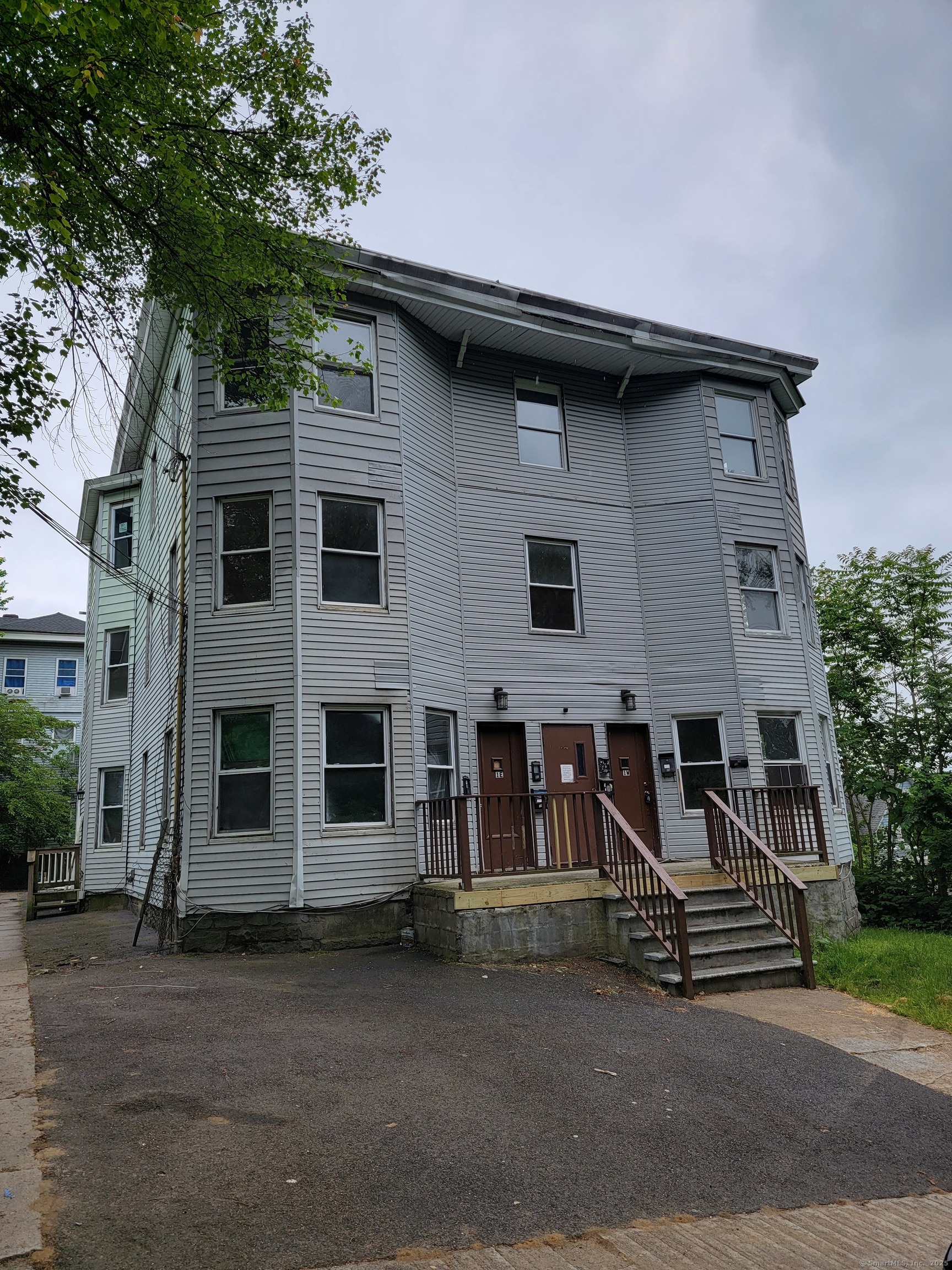 57 Ludlow Street #2W For Rent Waterbury CT 06710 ByOwner 57 Ludlow Street #2W For Rent Waterbury CT 06710 ByOwner