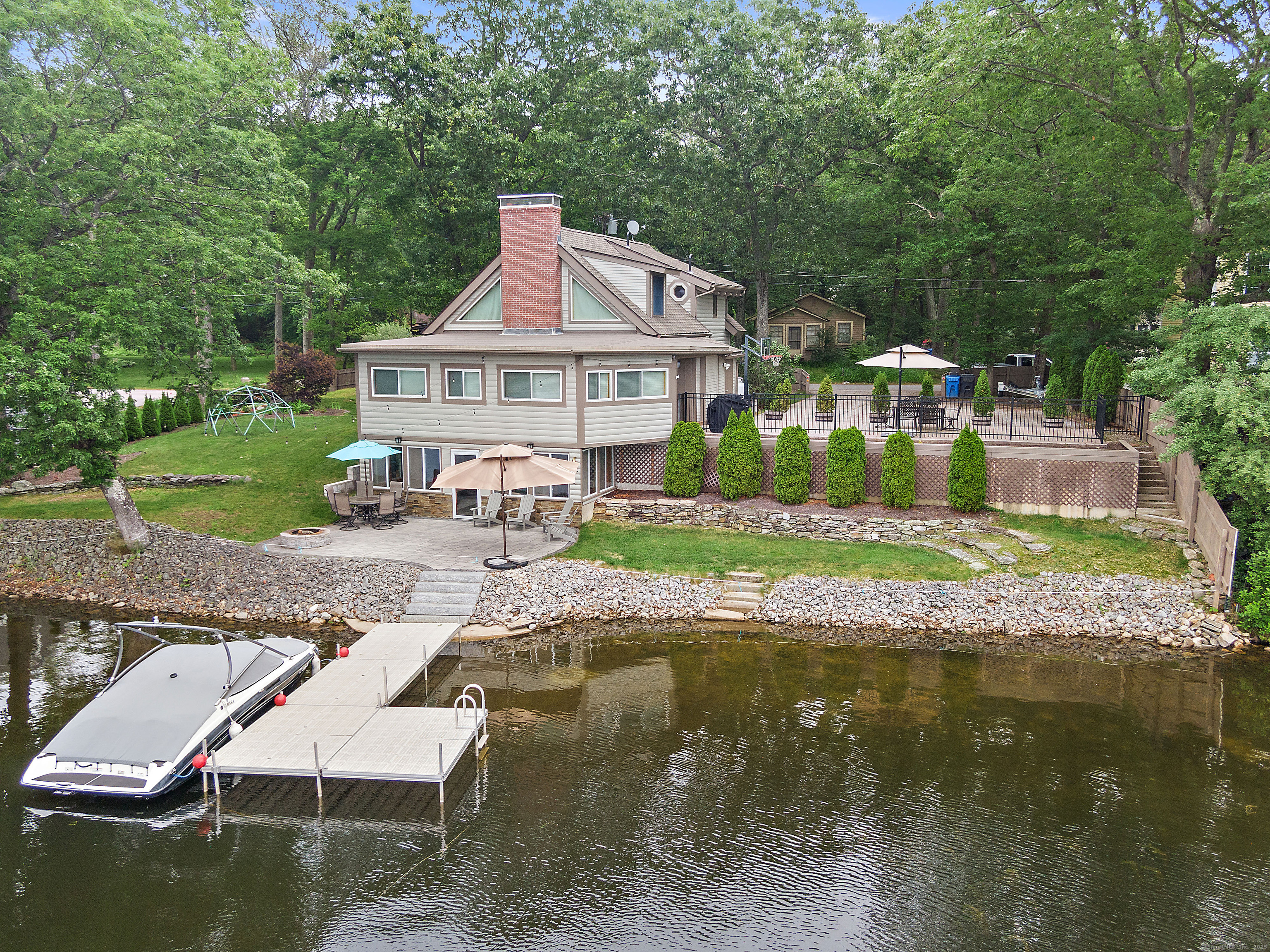 23 Center Street, Thompson, Connecticut image 1