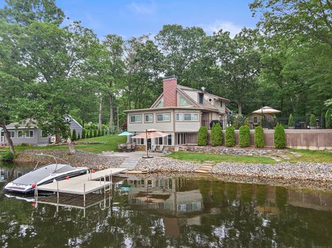 23 Center Street Thompson CT 06277
