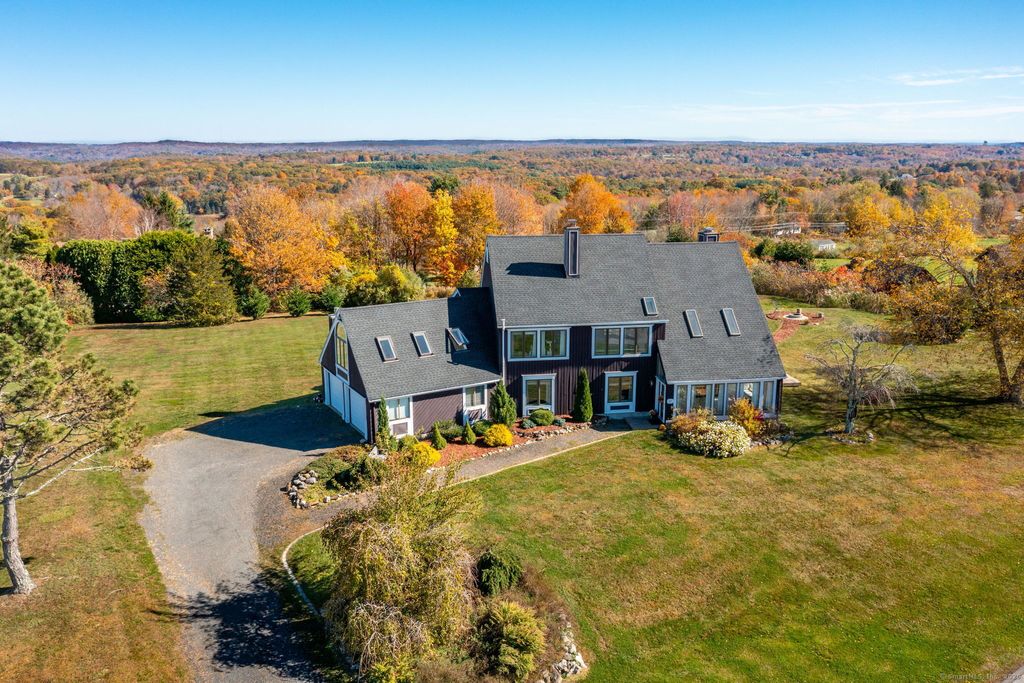 Photo of 57 Bayview Circle, Watertown, CT 06795 (MLS # 24135102)