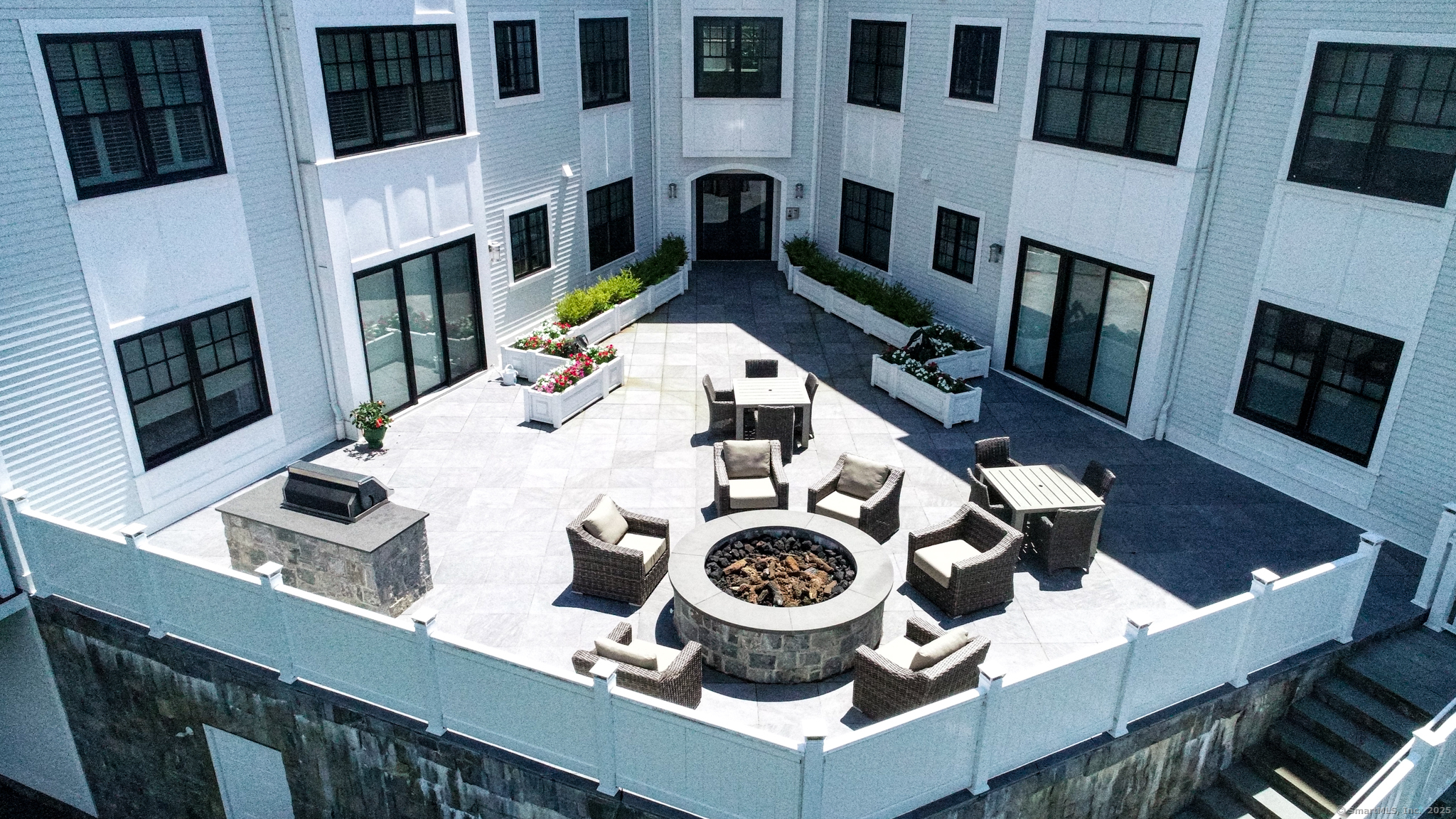 788 Farmington Avenue APT 104