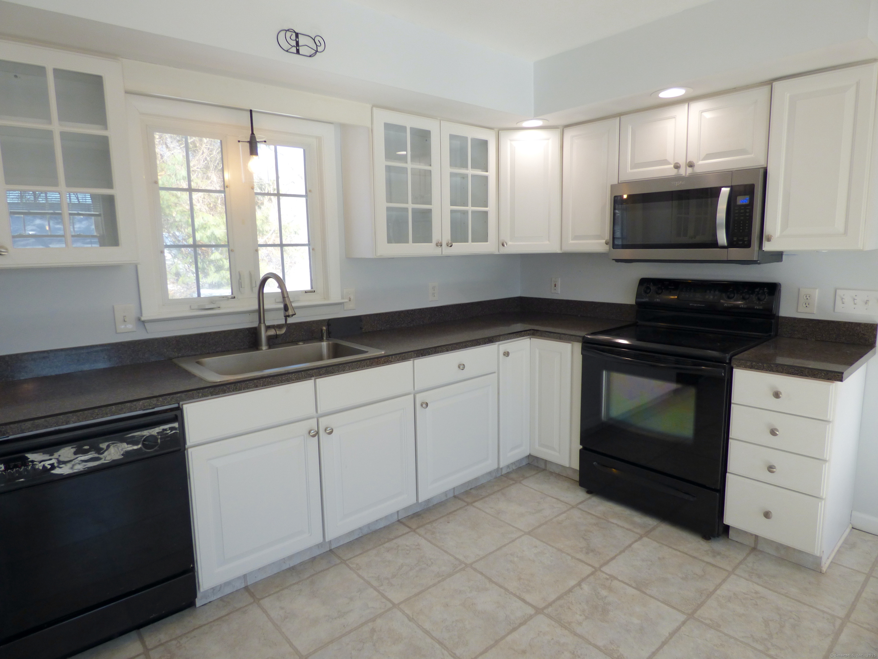 56 Navadon Parkway, Middletown, Connecticut image 4
