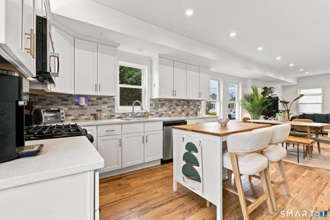 Tiny photo for 25 California Street, West Haven, CT 06516 (MLS # 24210598)