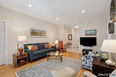 Tiny photo for 1 Magnolia Circle #1, Farmington, CT 06032 (MLS # 24162720)