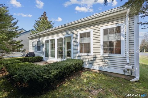 Tiny photo for 1 Magnolia Circle #1, Farmington, CT 06032 (MLS # 24162720)