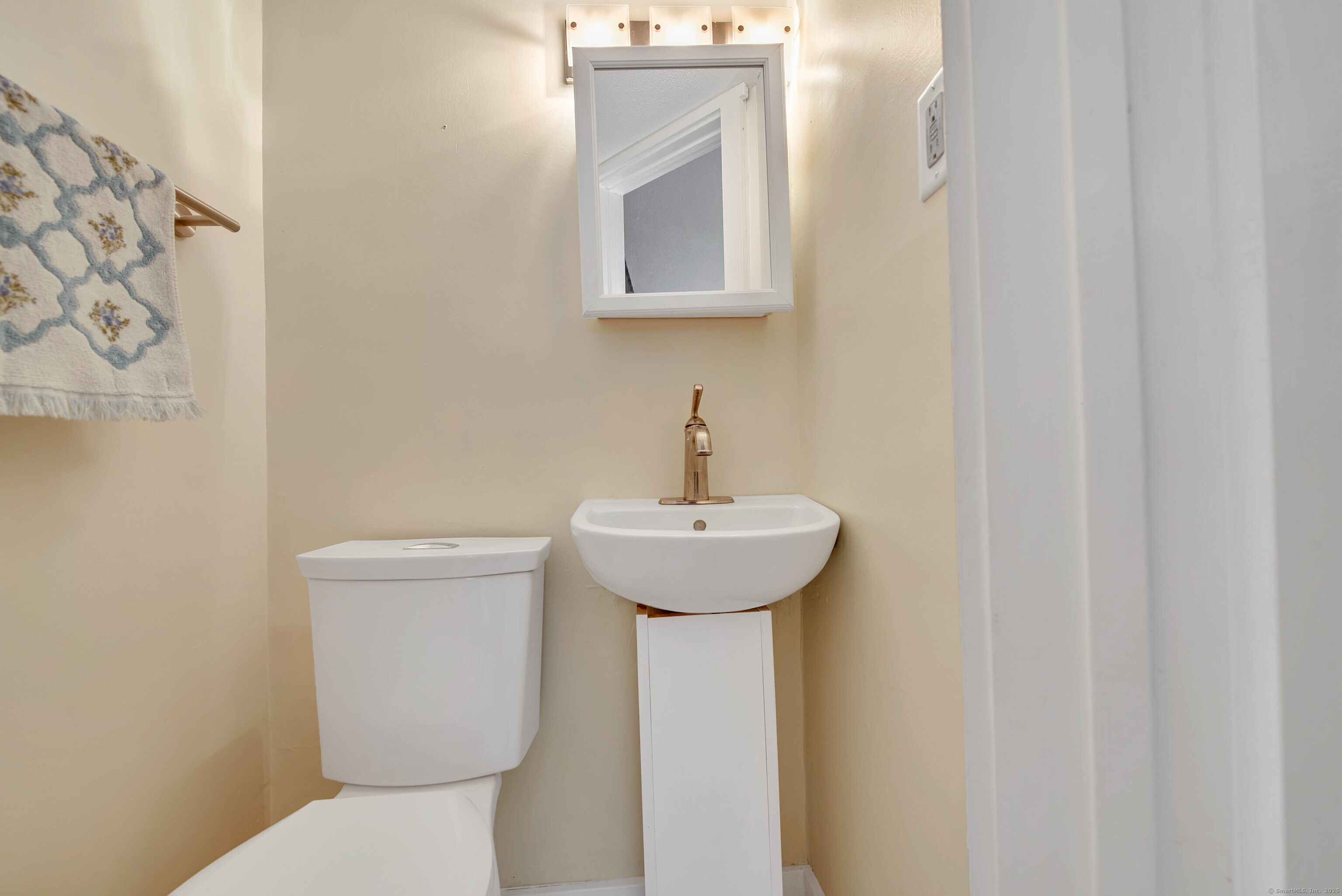 9 Stonegate Drive #9, Torrington, Connecticut image 11