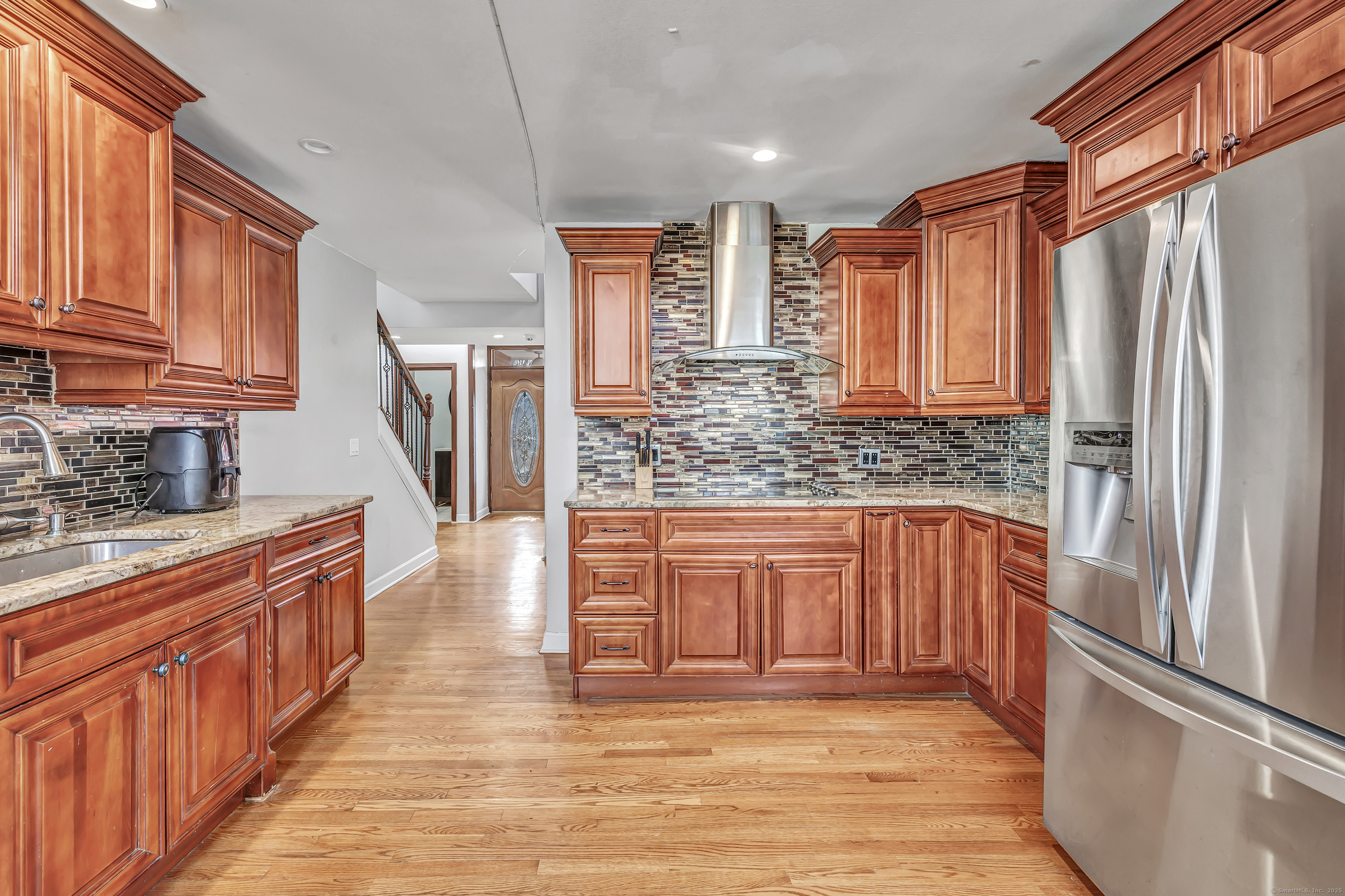 180 Loftus Circle, Bridgeport, Connecticut image 5