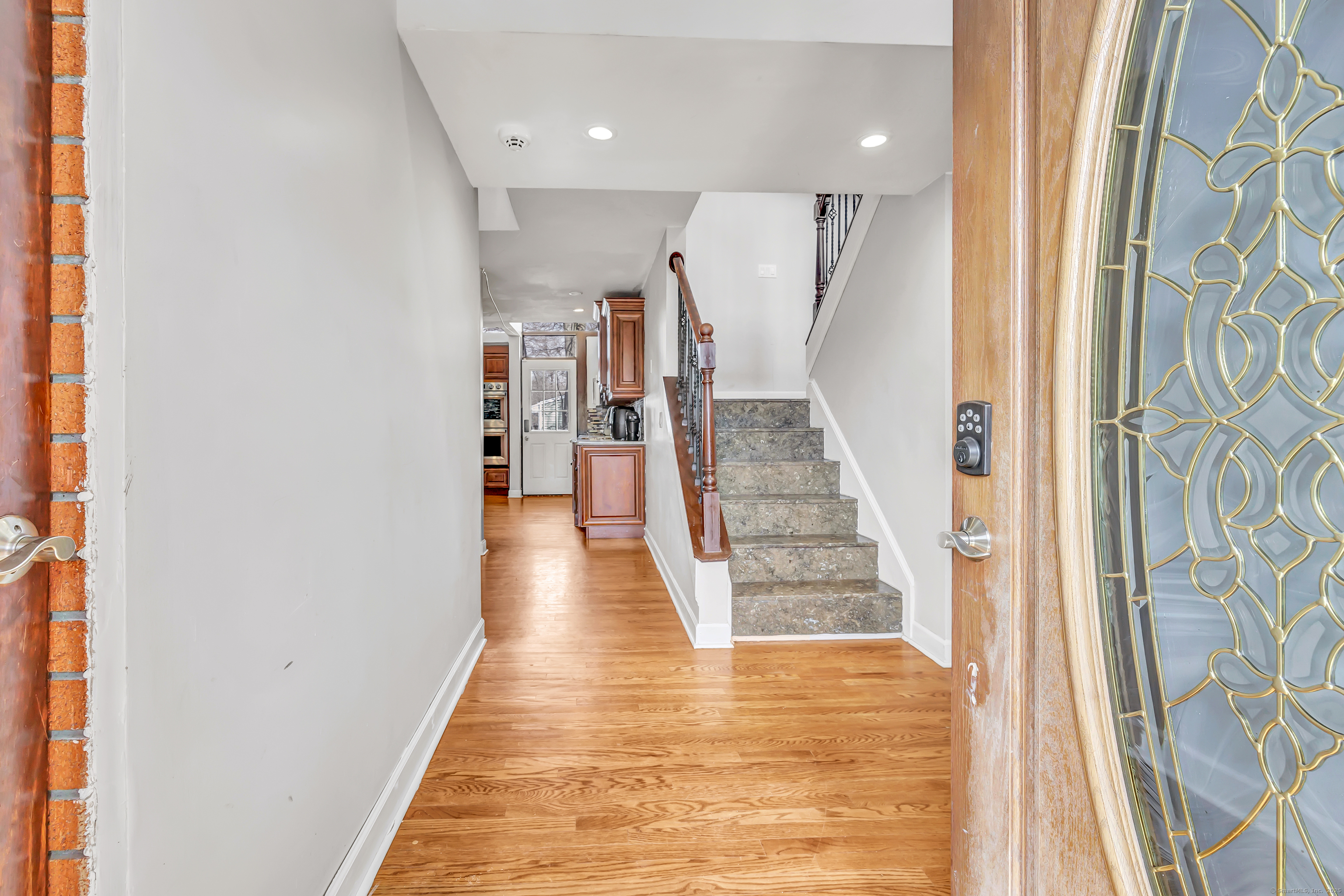 180 Loftus Circle, Bridgeport, Connecticut image 4