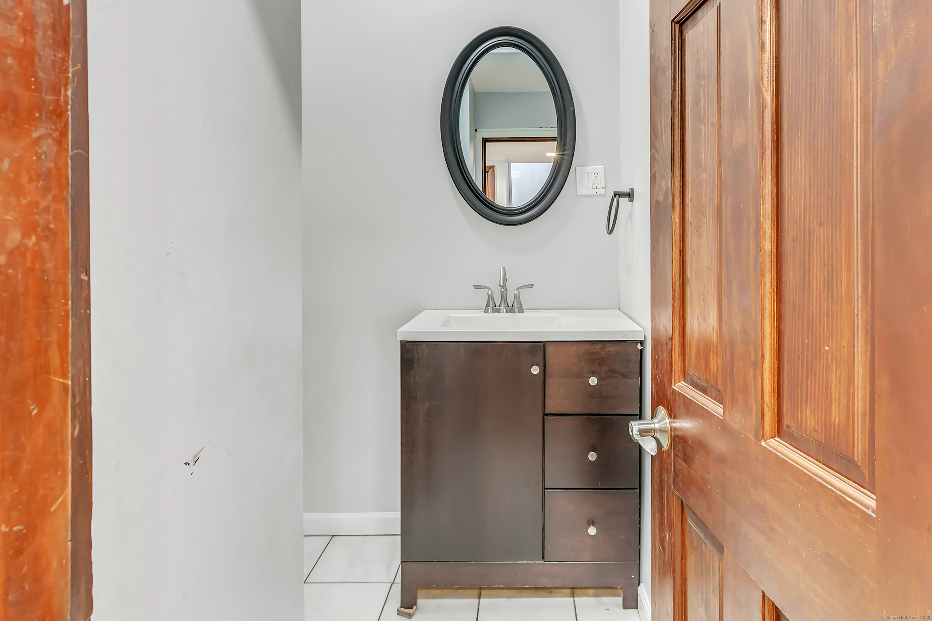 180 Loftus Circle, Bridgeport, Connecticut image 13