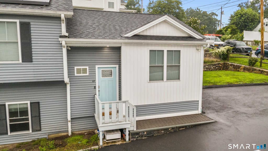 Photo of 65 Sterling Street, Fairfield, CT 06825 (MLS # 24204283)