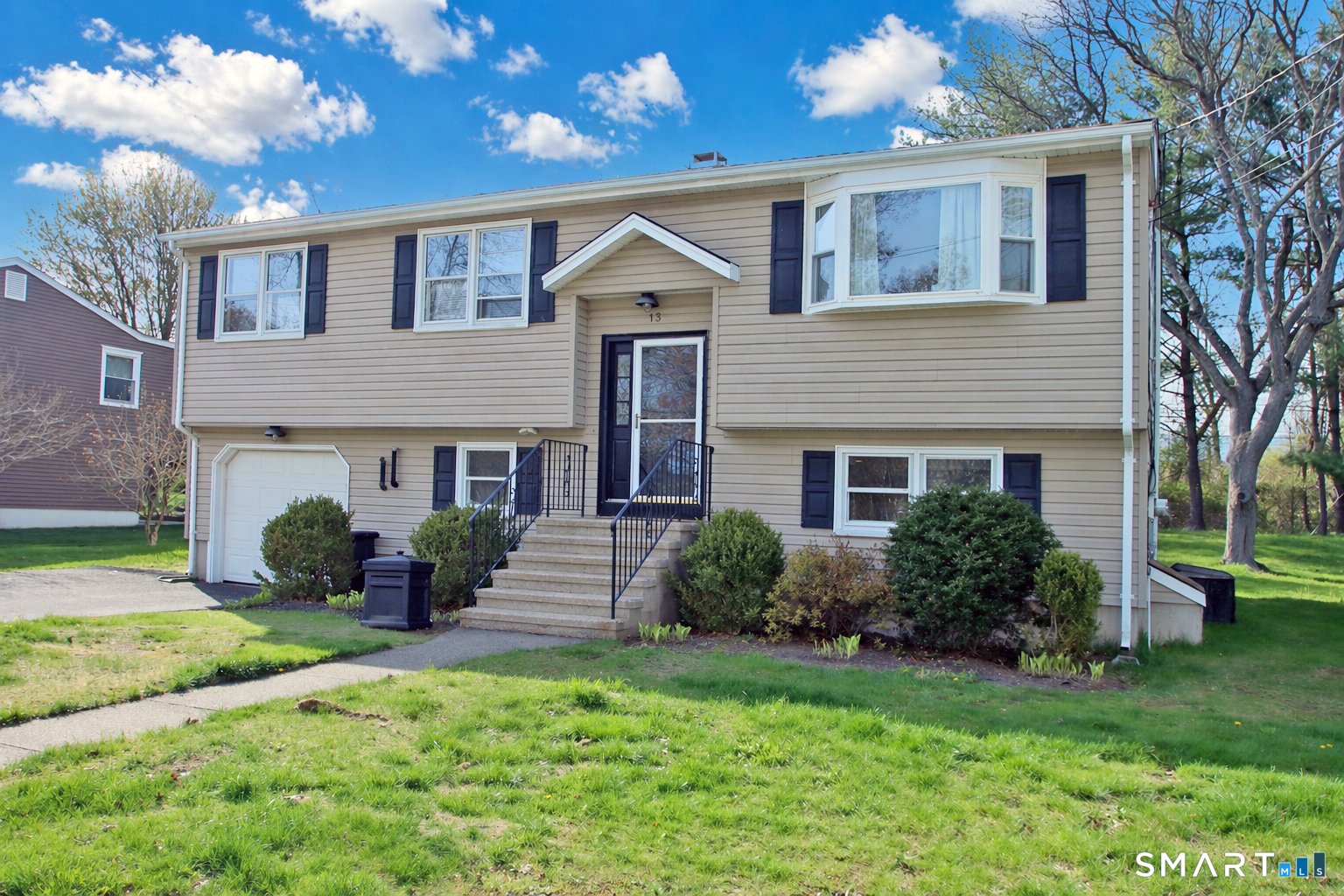 13 Twin Circle Road