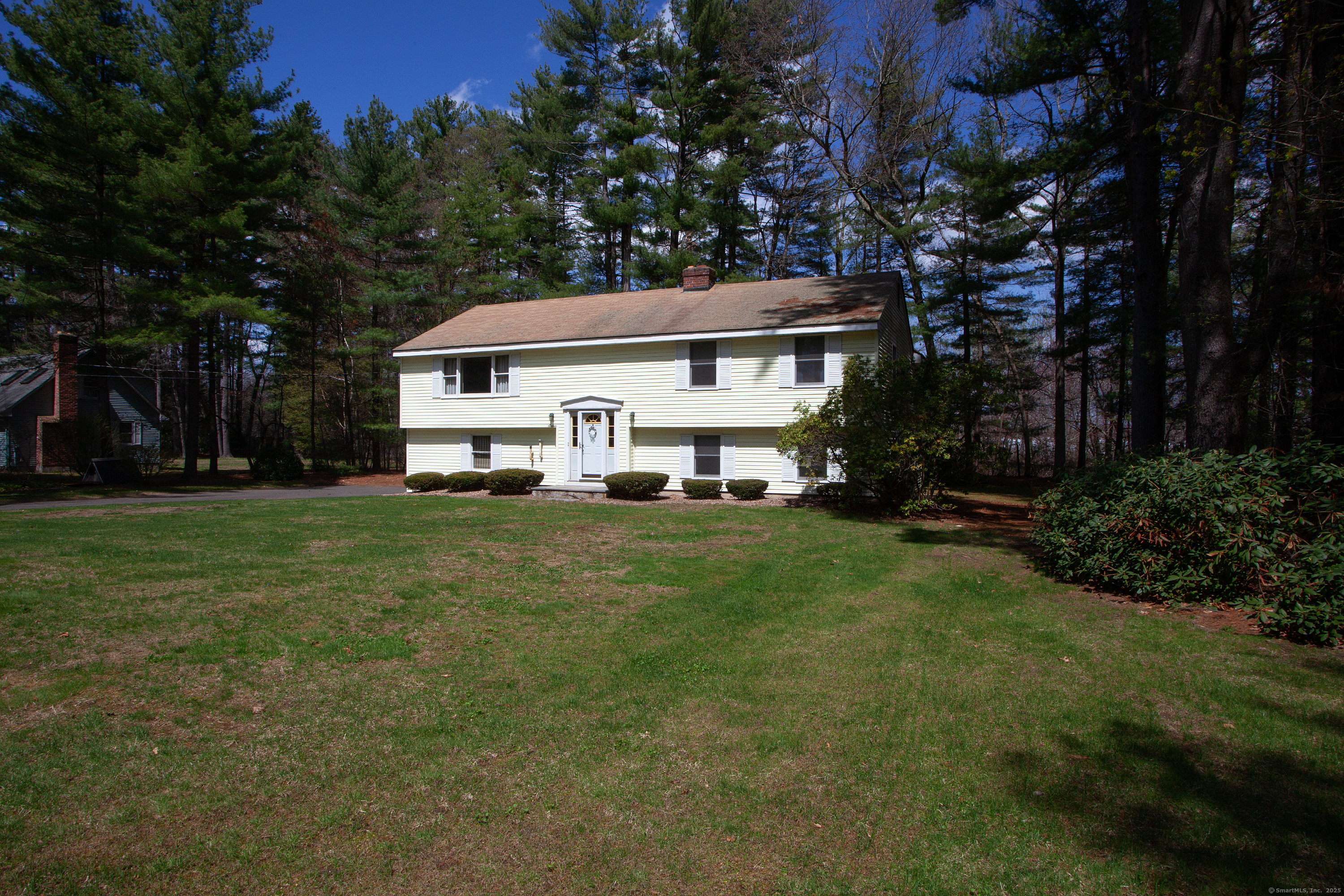 Basile Road, Granby, Connecticut - 3 Bedrooms  
3 Bathrooms  
7 Rooms - 