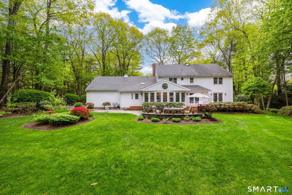 Photo of 38 Cheltenham Way, Avon, CT 06001 (MLS # 24180995)