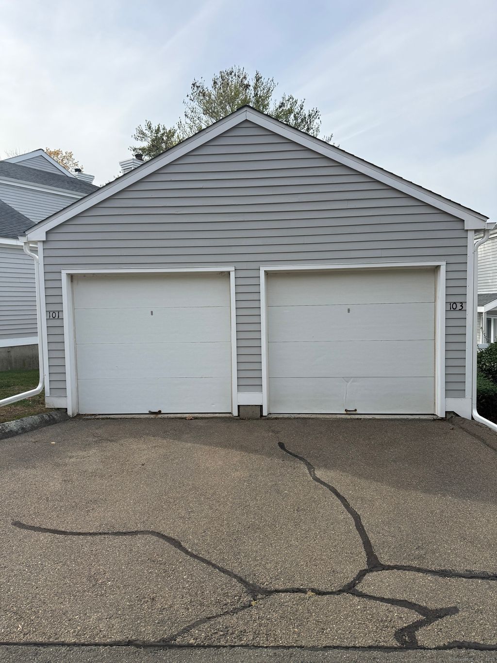 Photo of 103 Fresh Meadow Road #103, Branford, CT 06405 (MLS # 24138426)