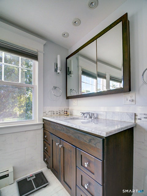 Tiny photo for 529 Yale Avenue, New Haven, CT 06515 (MLS # 24201163)