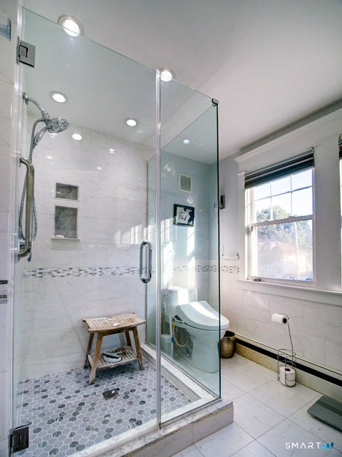 Tiny photo for 529 Yale Avenue, New Haven, CT 06515 (MLS # 24201163)