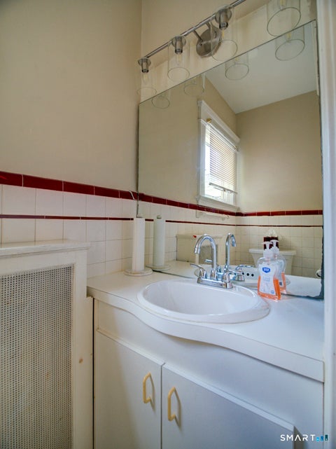 Tiny photo for 529 Yale Avenue, New Haven, CT 06515 (MLS # 24201163)