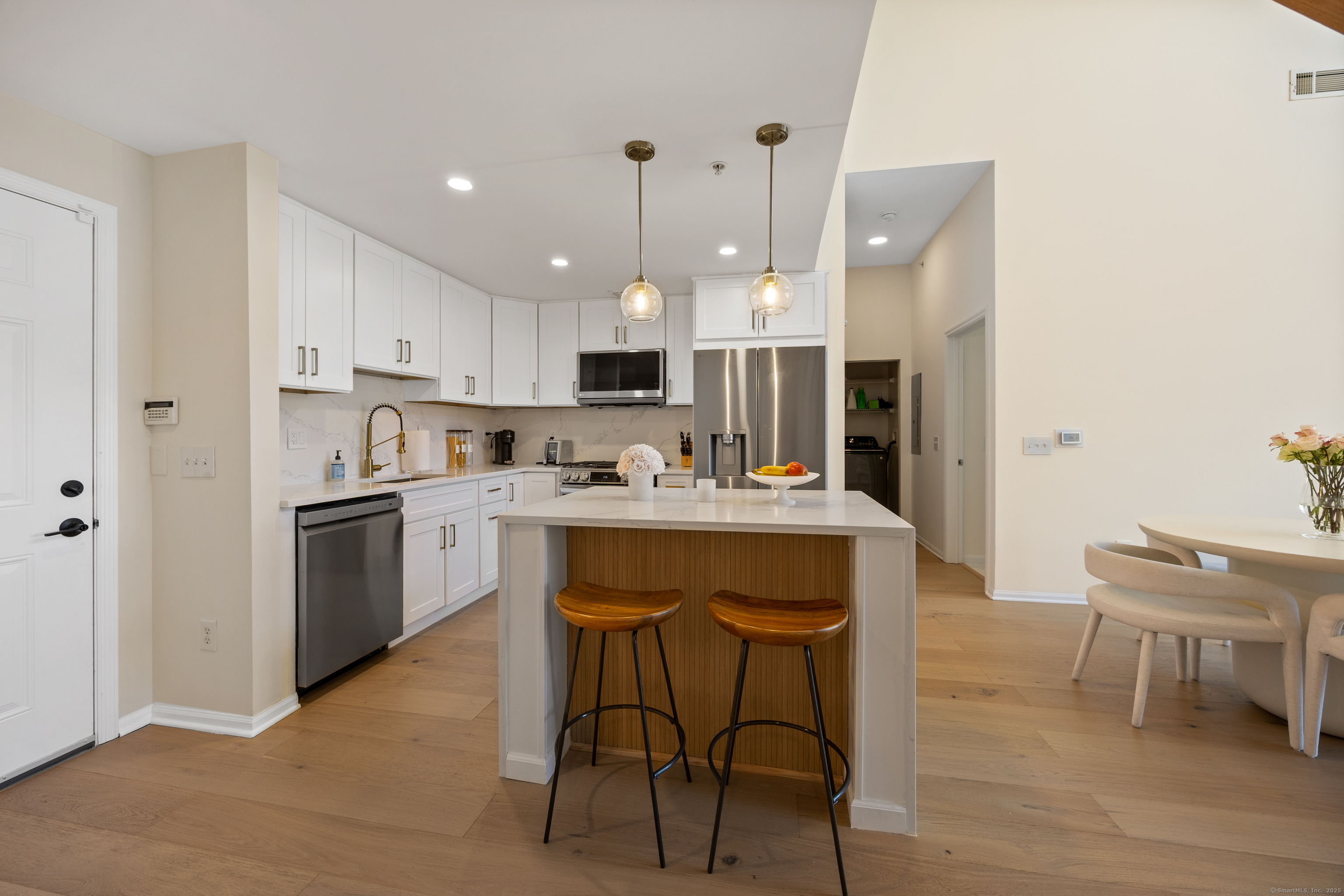 850 East Main Street APT 520