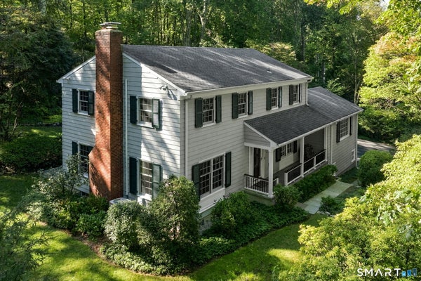 48 CHESTNUT HILL LN, STAMFORD, CT 06903 - Image d9080be2a0416f76db5a91d848df2d5a/1948597592