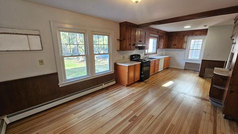 Tiny photo for 21 Rome Avenue, Middletown, CT 06457 (MLS # 24143435)