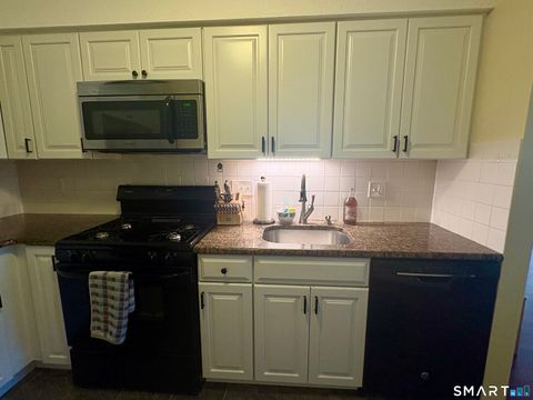 Tiny photo for 602 Longfellow Drive #602, Branford, CT 06405 (MLS # 24176726)