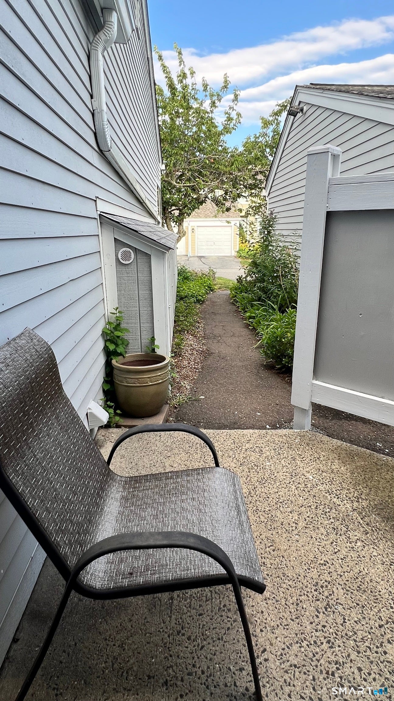 602 Longfellow Drive 602