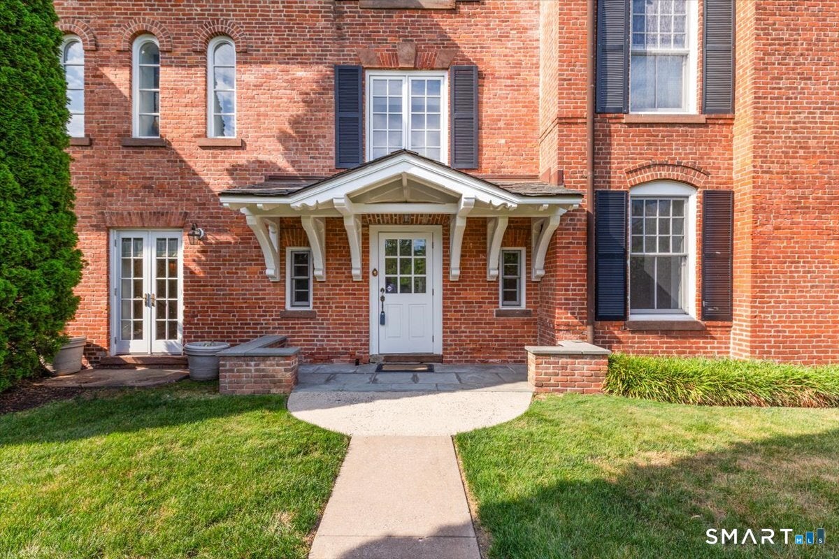 1280 Asylum Avenue 2B