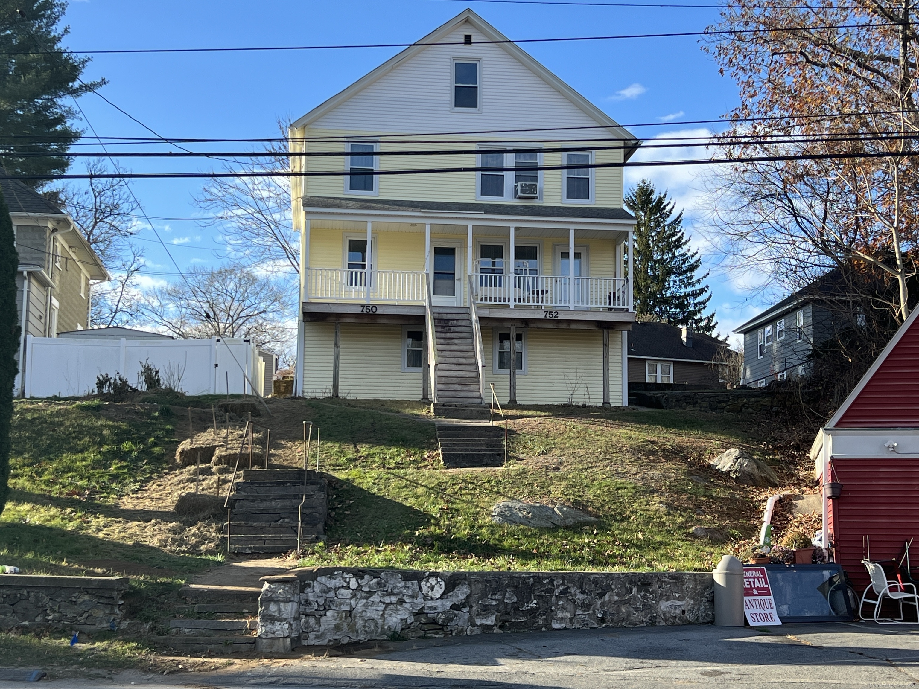 750 N Main Street, Norwich, Connecticut - 6 Bedrooms  
2 Bathrooms  
10 Rooms - 